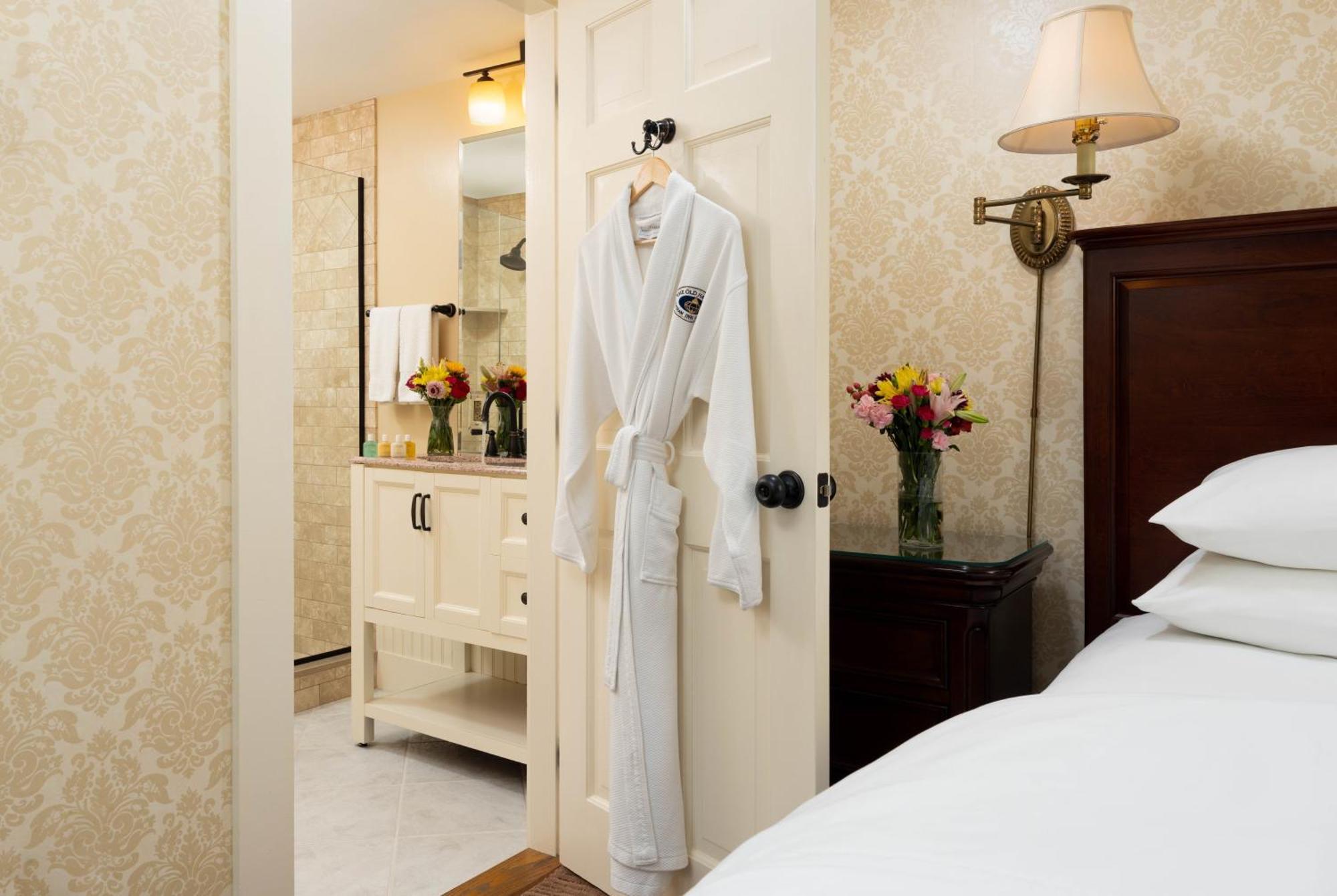Old Harbor Inn Chatham Chambre photo